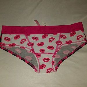 NWT Victoria's Secret PINK lip print hipster